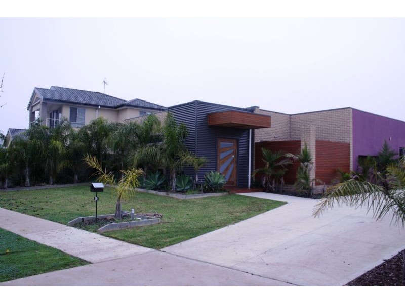 15 Fiona Dve, Yarrawonga VIC 3730