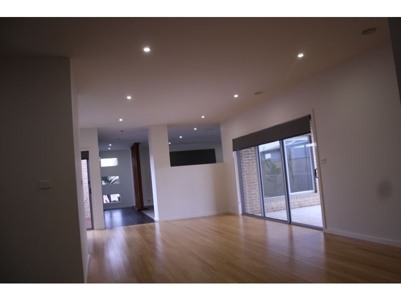 15 Fiona Dve, Yarrawonga VIC 3730