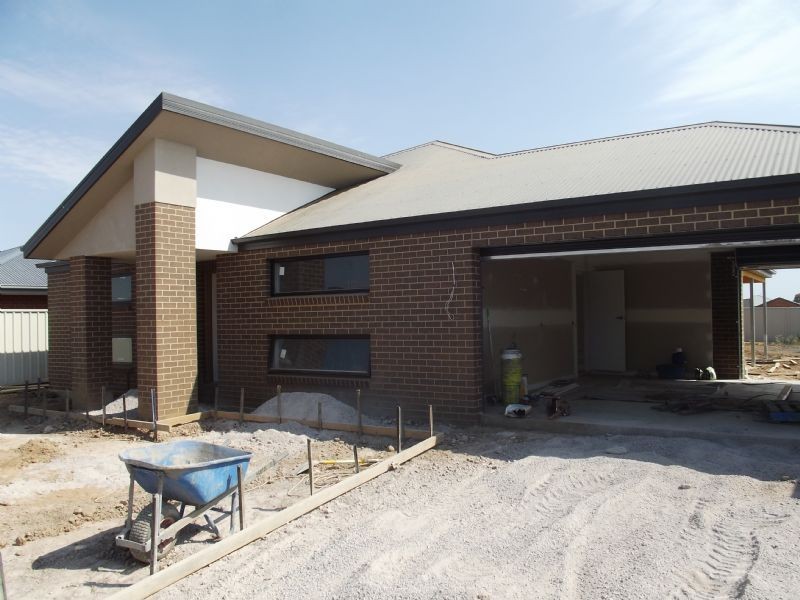 155 Zorro Drive, Yarrawonga VIC 3730