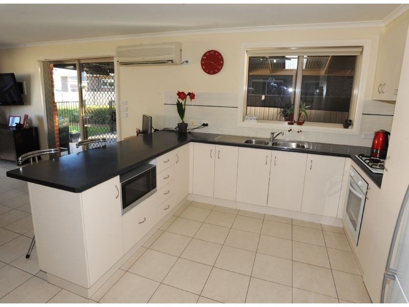 11 Champagne Crescent, Yarrawonga VIC 3730