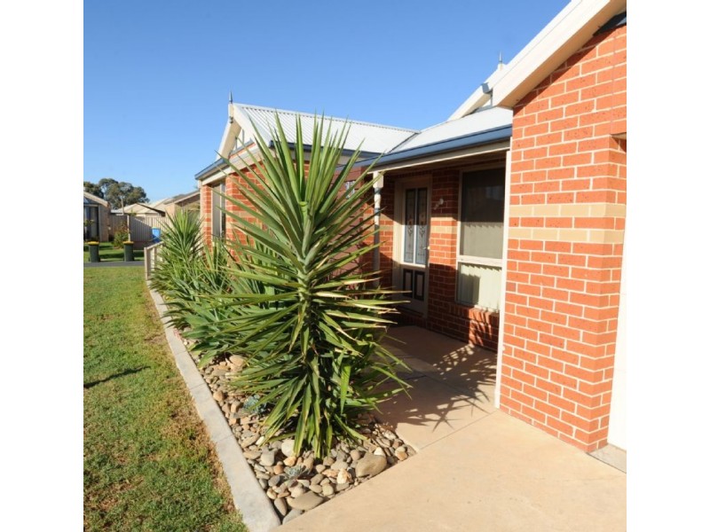 11 Champagne Crescent, Yarrawonga VIC 3730