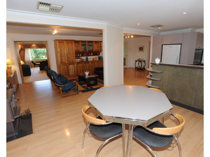 9 Rosemary Court, Yarrawonga VIC 3730