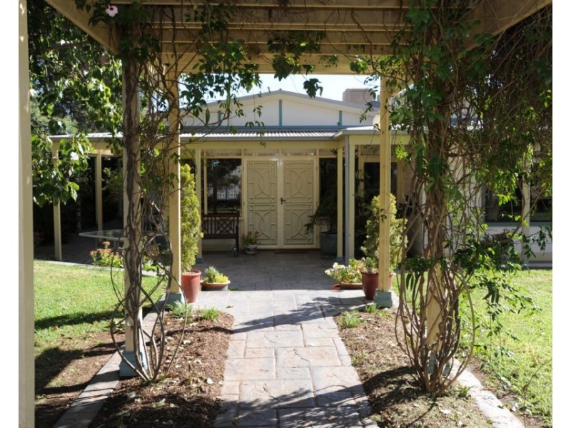 9 Rosemary Court, Yarrawonga VIC 3730