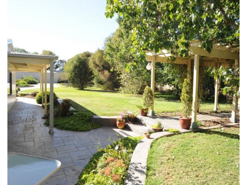 9 Rosemary Court, Yarrawonga VIC 3730