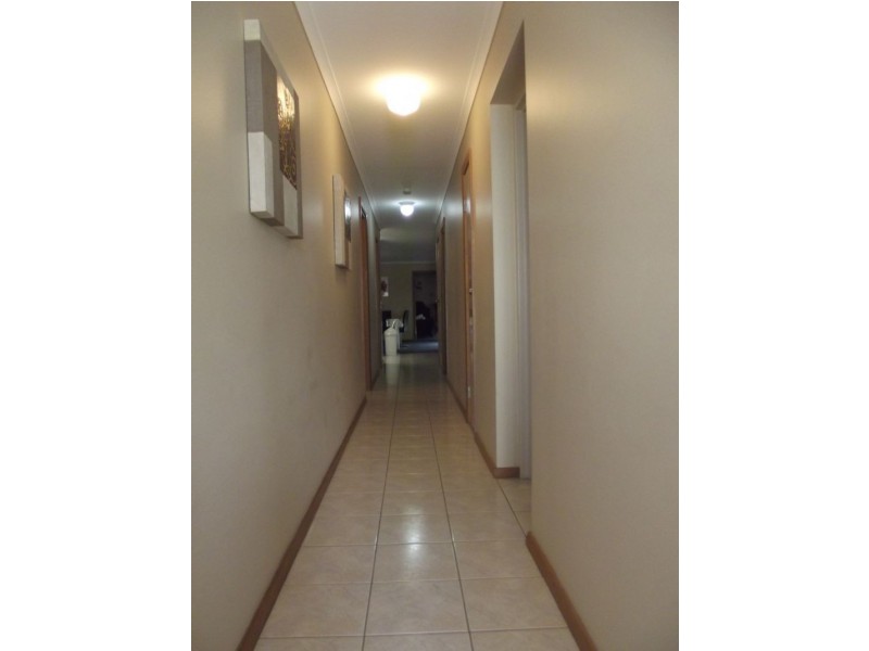 A & B/43 Cypress Drive, Mulwala NSW 2647