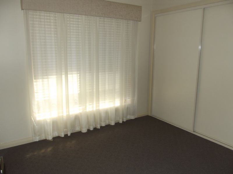 2/5 Hawkins Drive, Yarrawonga VIC 3730