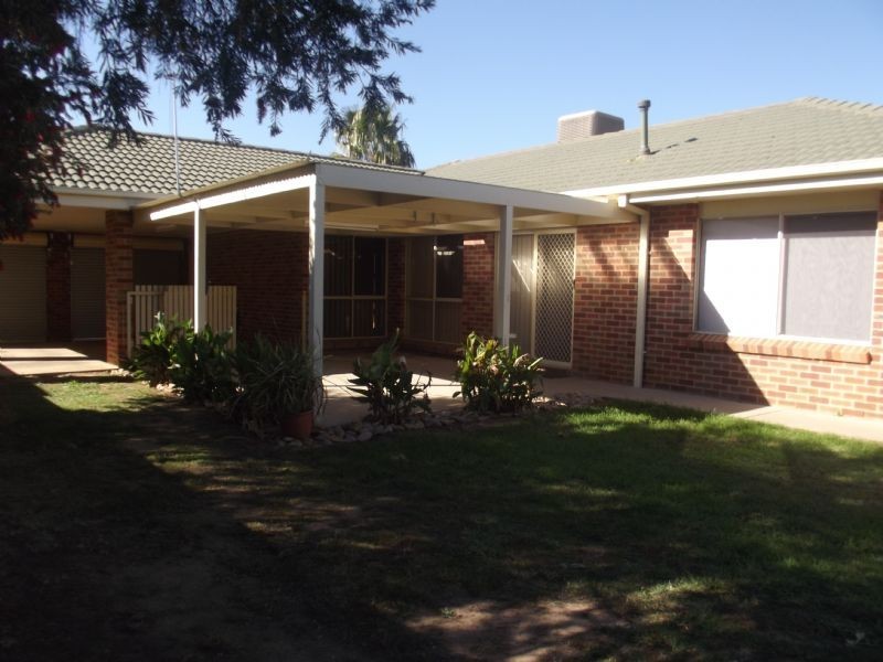 8 Campbellfield Drive, Yarrawonga VIC 3730