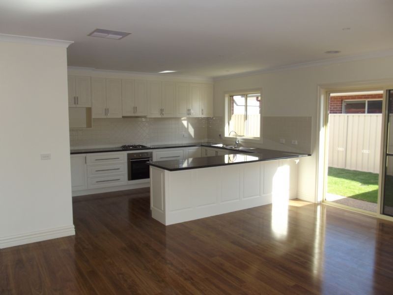 1,2 & 3/31 Ely Street, Yarrawonga VIC 3730