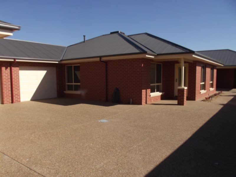 1,2 & 3/31 Ely Street, Yarrawonga VIC 3730