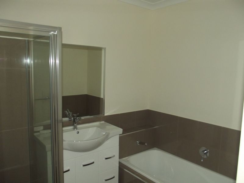 1,2 & 3/31 Ely Street, Yarrawonga VIC 3730