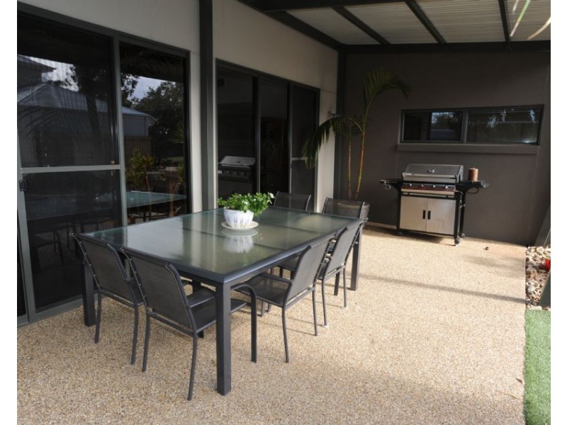 4 19-21 Luton Drive, Yarrawonga VIC 3730