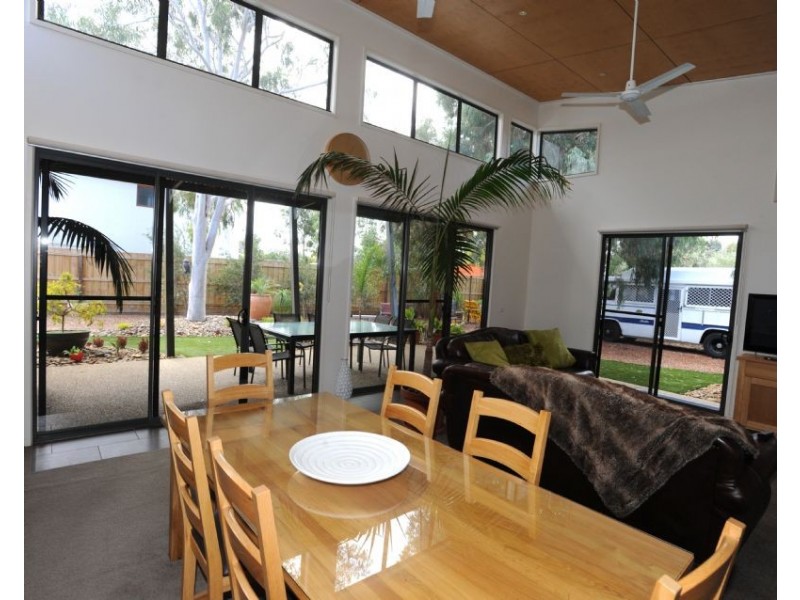 4 19-21 Luton Drive, Yarrawonga VIC 3730