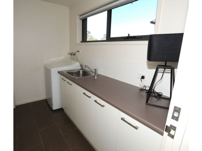 4 19-21 Luton Drive, Yarrawonga VIC 3730