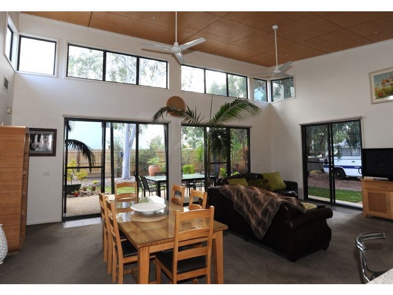 4 19-21 Luton Drive, Yarrawonga VIC 3730