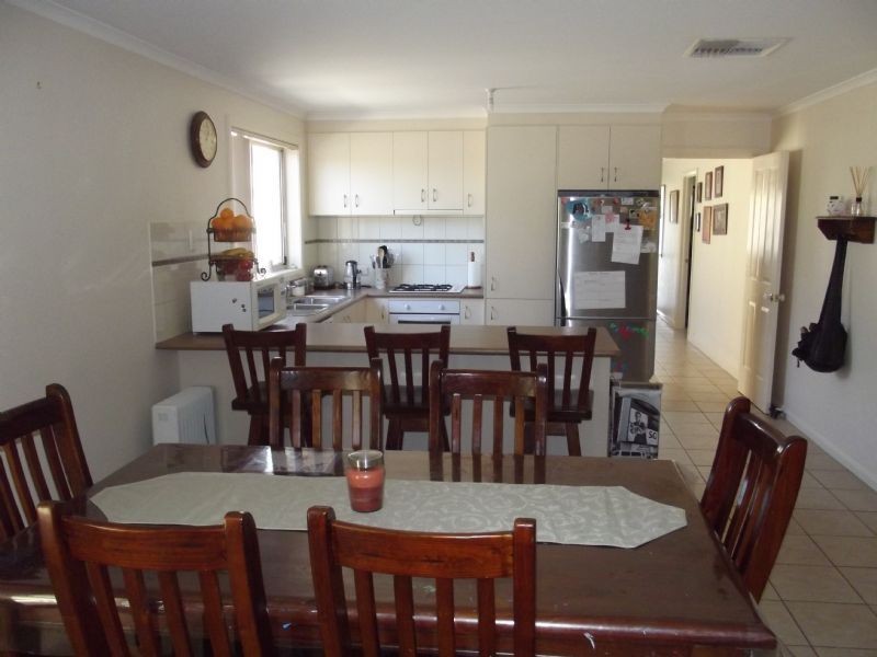 21 Steneker Cresent, Yarrawonga VIC 3730