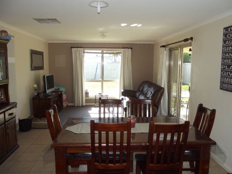 21 Steneker Cresent, Yarrawonga VIC 3730