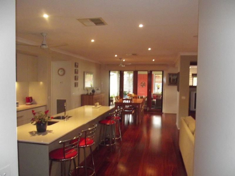 27 Kathryn Cres, Yarrawonga VIC 3730