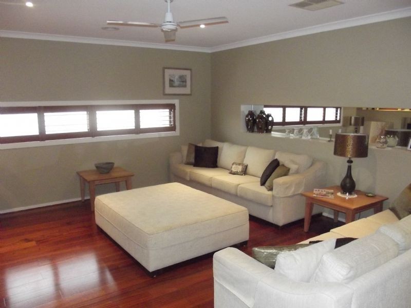 27 Kathryn Cres, Yarrawonga VIC 3730