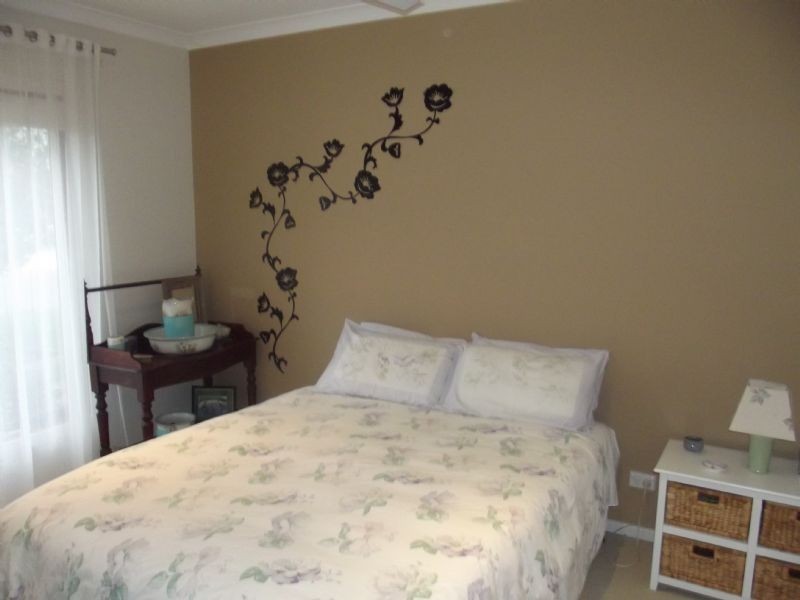 27 Kathryn Cres, Yarrawonga VIC 3730