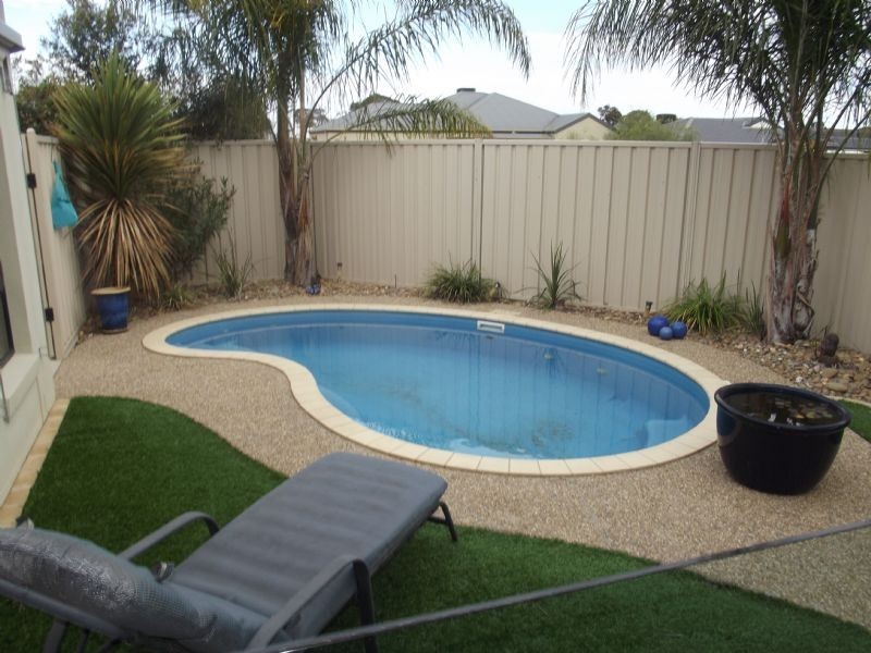 27 Kathryn Cres, Yarrawonga VIC 3730