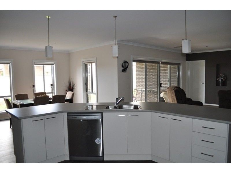 28 Fiona Drive, Yarrawonga VIC 3730