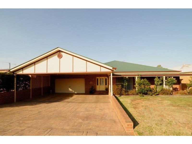 Waterfront Property-60 Stevenson Court, Yarrawonga VIC 3730