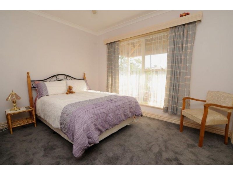 Waterfront Property-60 Stevenson Court, Yarrawonga VIC 3730