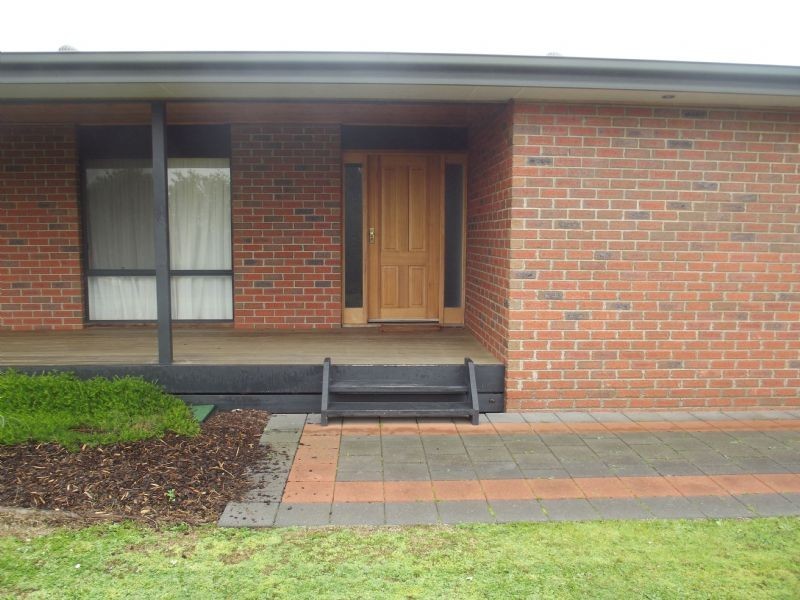 8 McCarthy Close, Yarrawonga VIC 3730