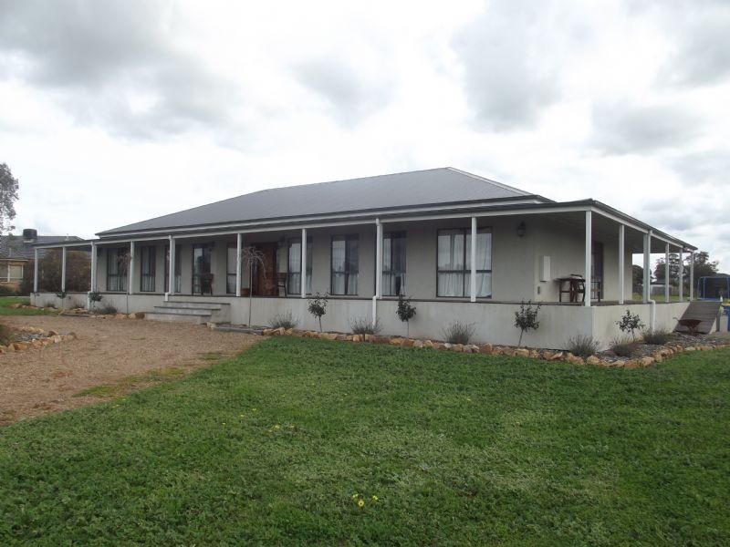 1 Hillview Drive, Yarrawonga VIC 3730