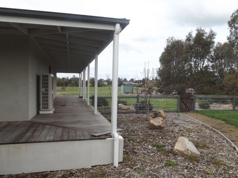 1 Hillview Drive, Yarrawonga VIC 3730