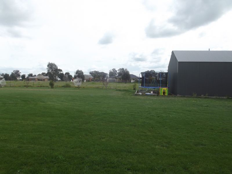 1 Hillview Drive, Yarrawonga VIC 3730