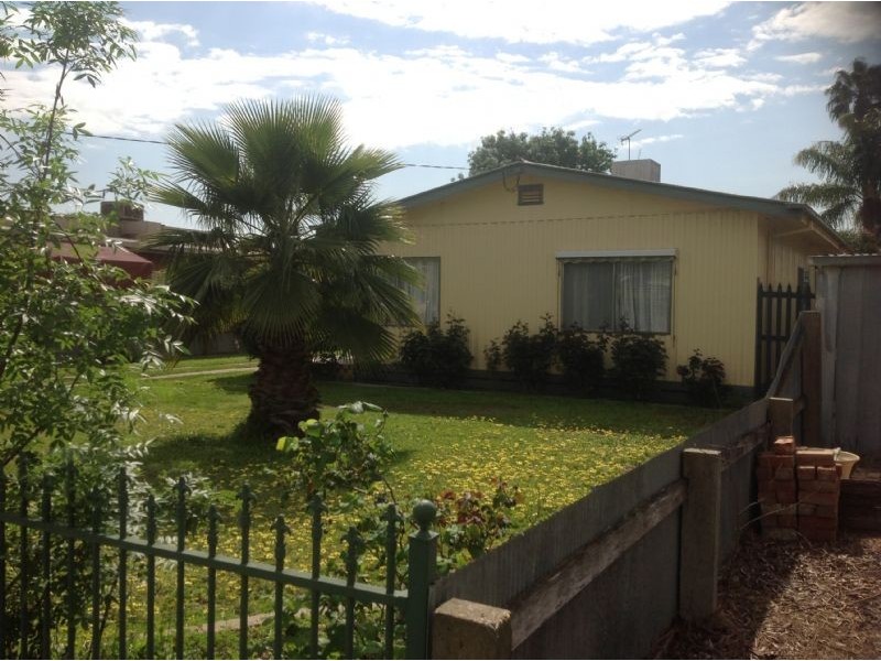 12 Thorn Street, Yarrawonga VIC 3730