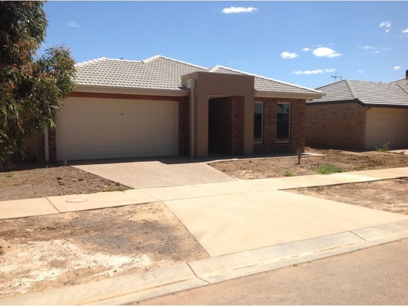 36 Phillip Hyland Drive, Yarrawonga VIC 3730