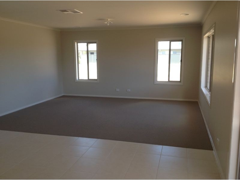 36 Phillip Hyland Drive, Yarrawonga VIC 3730