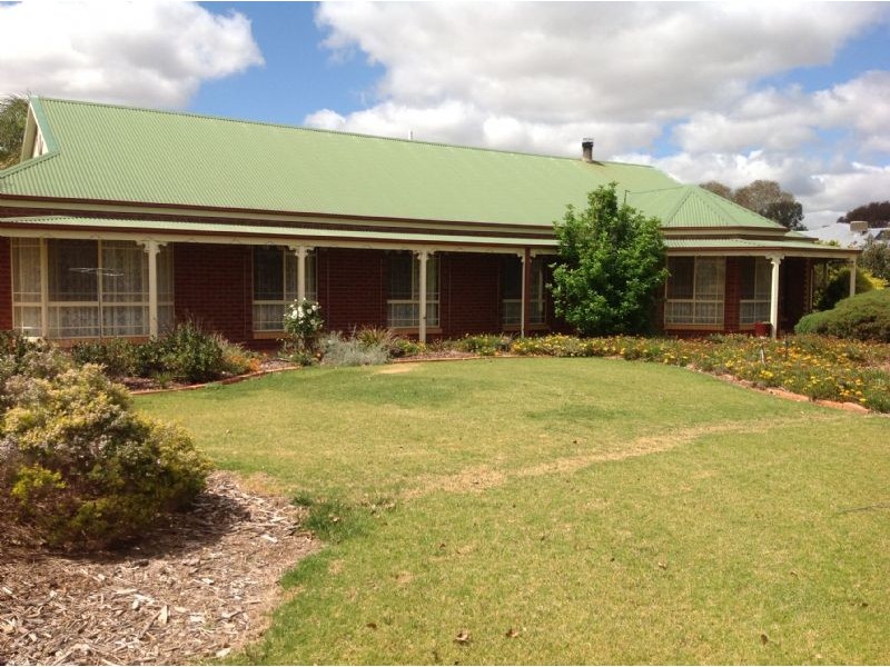 13 Rosemary Court, Yarrawonga VIC 3730