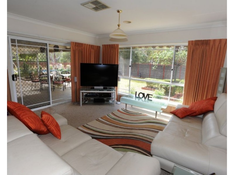 2 Somerset Drive, Yarrawonga VIC 3730