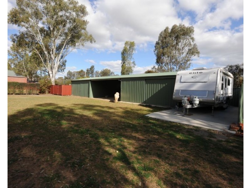 2 Somerset Drive, Yarrawonga VIC 3730