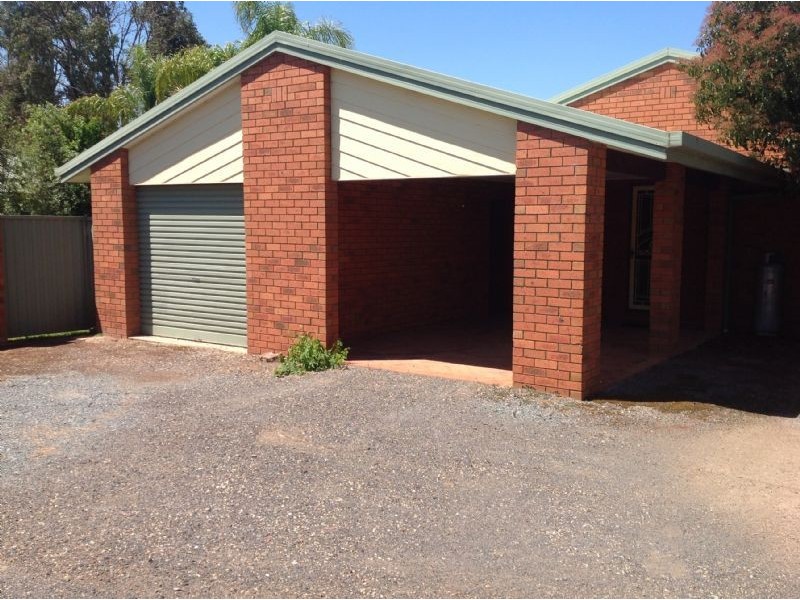 2/12 Henderson Street, Yarrawonga VIC 3730