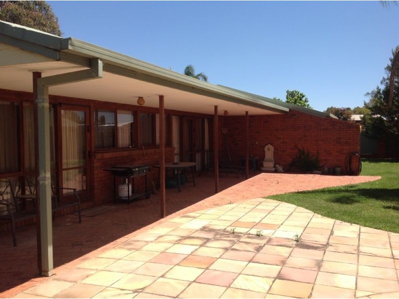 2/12 Henderson Street, Yarrawonga VIC 3730