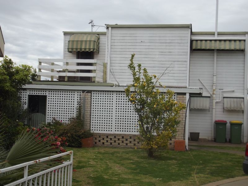 4 Inglis Street, Mulwala NSW 2647