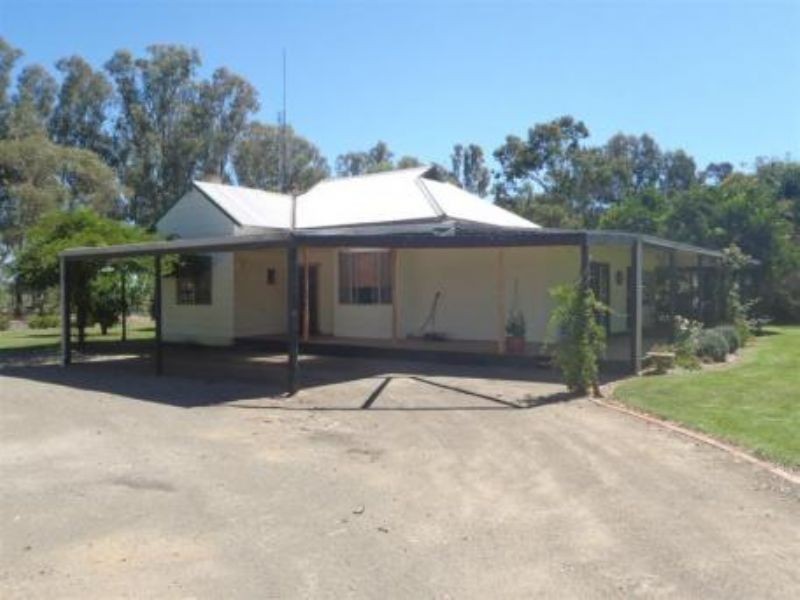 1 Taylors Road, Tocumwal NSW 2714