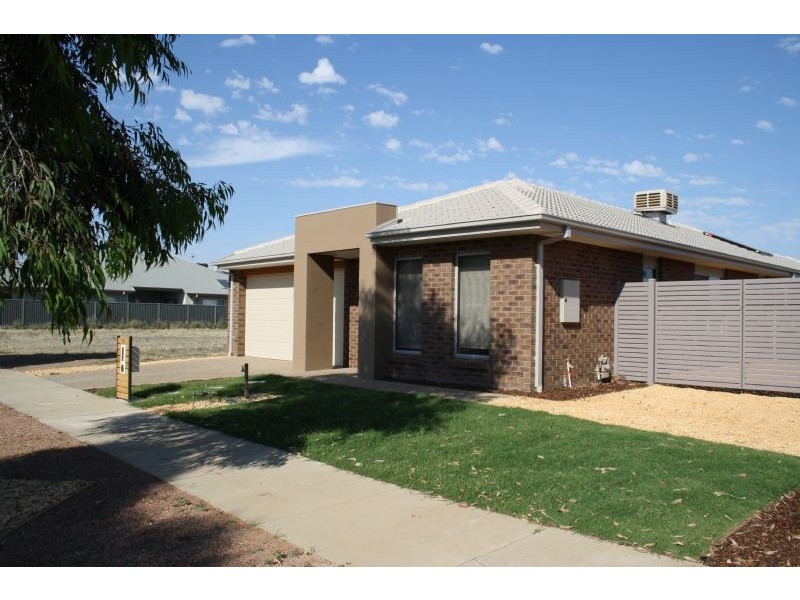 36 Phillip Hyland Drive, Yarrawonga VIC 3730