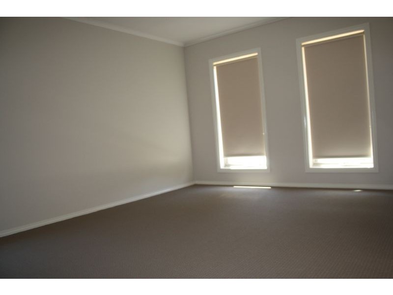 36 Phillip Hyland Drive, Yarrawonga VIC 3730