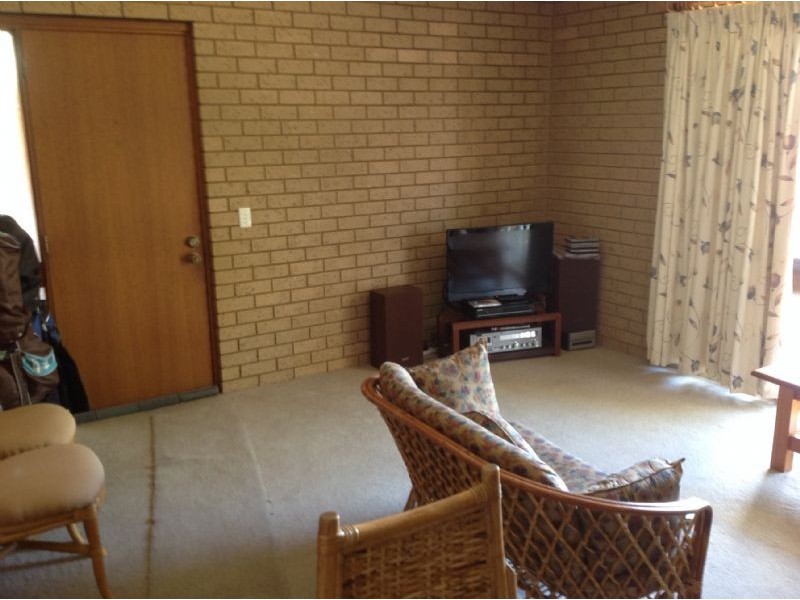 2/125-127 Manners Street, Mulwala NSW 2647