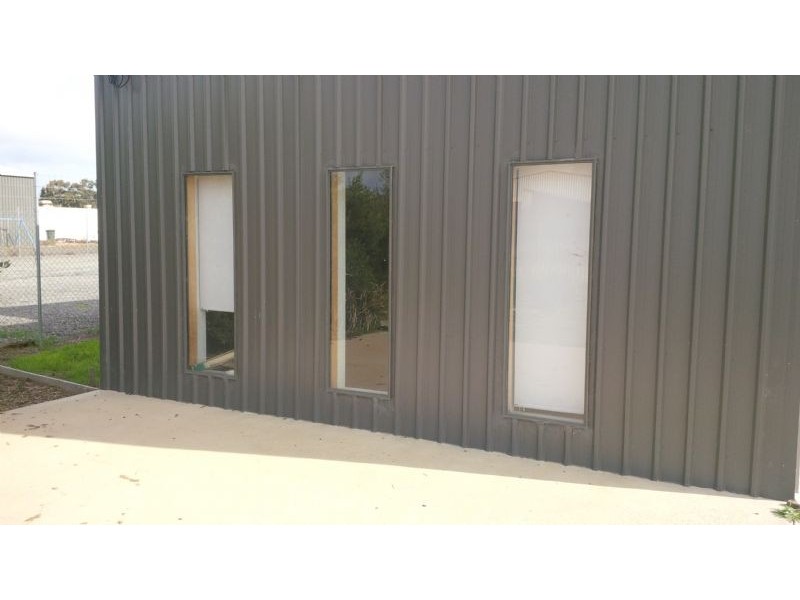 9 Defence Drive, Mulwala NSW 2647