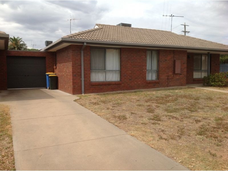 2/2 Orr Street, Yarrawonga VIC 3730