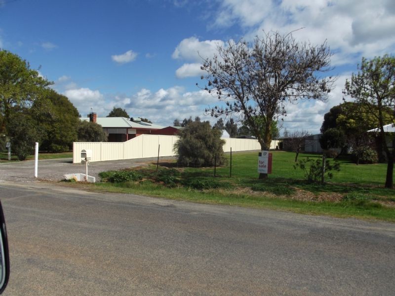 17 Hogans Road, Yarrawonga VIC 3730