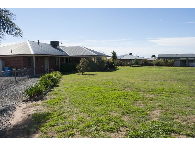10 Valley Court, Yarrawonga VIC 3730