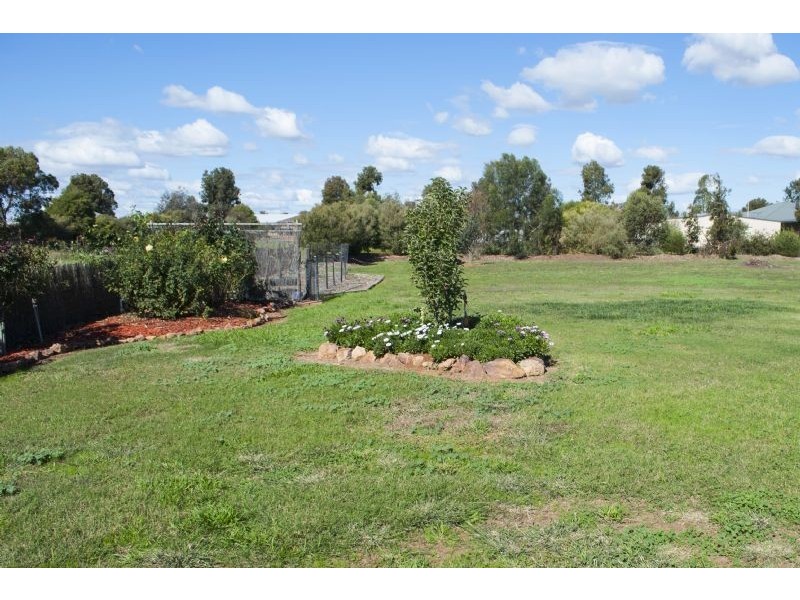 10 Valley Court, Yarrawonga VIC 3730