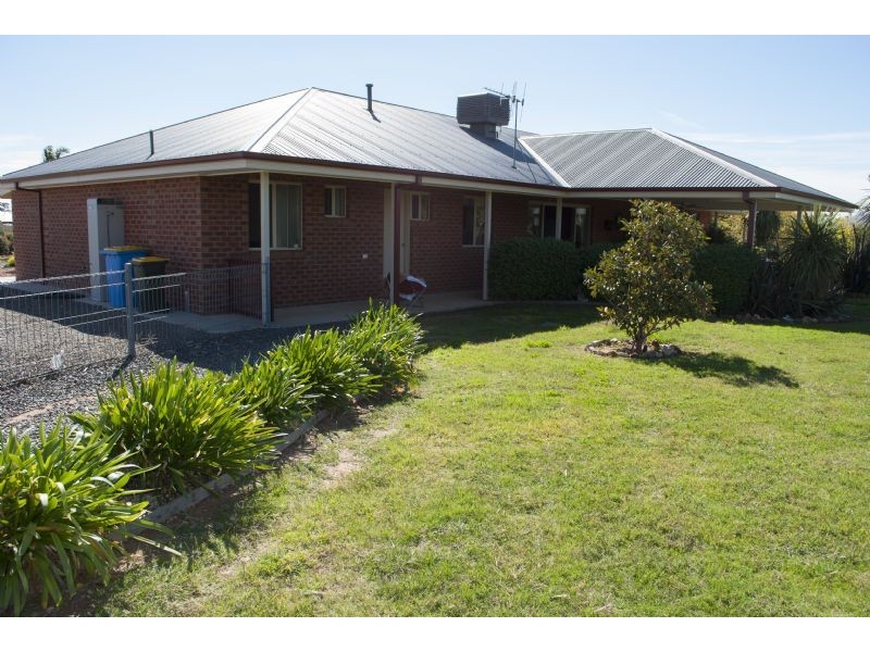 10 Valley Court, Yarrawonga VIC 3730